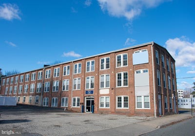 /international/us/710-wheatland-street-phoenixville-pa-110104054335/