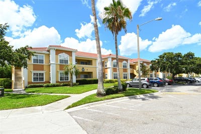 /international/us/1010-villagio-circle-sarasota-fl-110109068871/