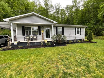 /international/us/216-rose-drive-prestonsburg-ky-110108905935/