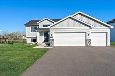 /international/us/1120-7th-avenue-ne-isanti-mn-110099473186/