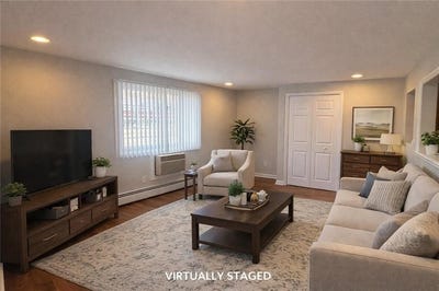 /international/us/56-river-street-west-warwick-ri-110107168664/