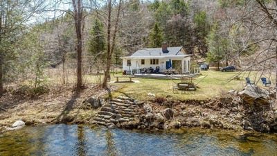 /international/us/120-east-river-rd-middlefield-ma-110098956834/