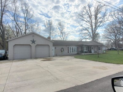 /international/us/7052-cottonwood-road-celina-oh-110099694755/