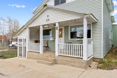 /international/us/618-w-chestnut-street-leadville-co-110107680865/