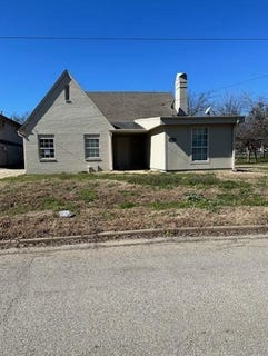 /international/us/1613-campbell-street-commerce-tx-110105901693/