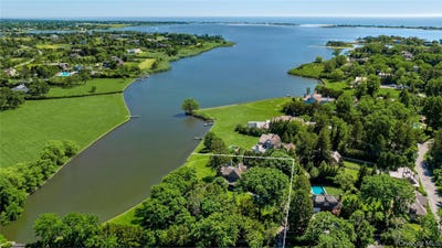 /international/us/15-little-cobb-road-water-mill-ny-110109662735/