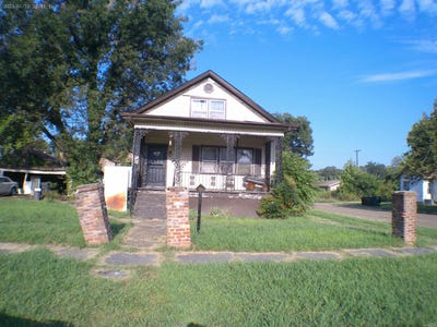 /international/us/927-cherry-street-helena-ar-110094277316/