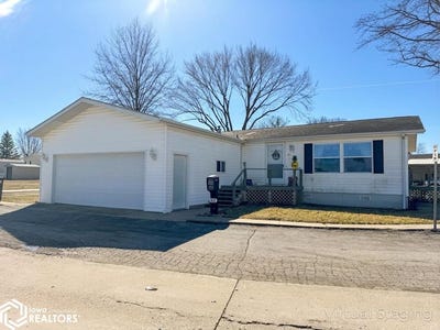 /international/us/818-quiet-harbor-creston-ia-110106538224/
