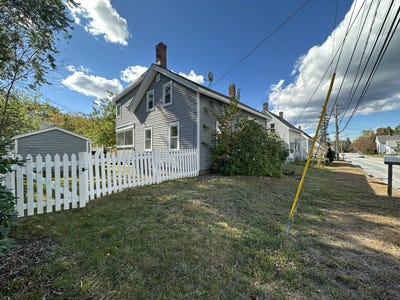 /international/us/63-rochester-street-berwick-me-110120454510/