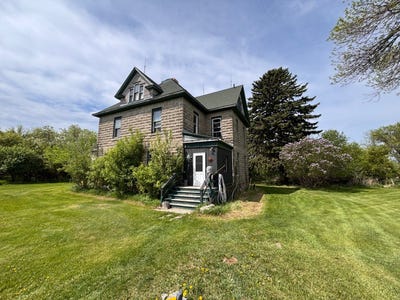 /international/us/3137-51st-ave-ne-maddock-nd-110108361265/
