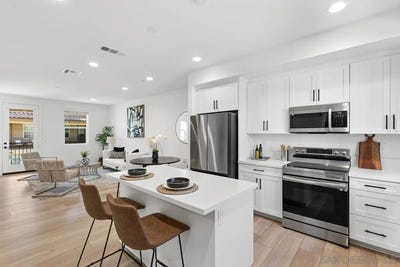 /international/us/3507-sequoia-st-lemon-grove-ca-110100657099/