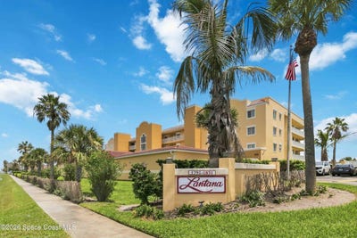 /international/us/1811-jimmy-buffett-mem-highway-indian-harbour-beach-fl-110109790996/