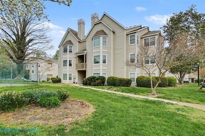 /international/us/110-stratford-drive-williamsburg-va-110107934326/