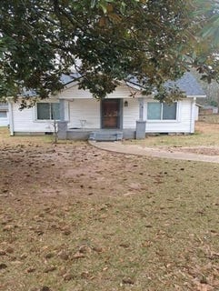 /international/us/136-tye-street-stockbridge-ga-110108986129/