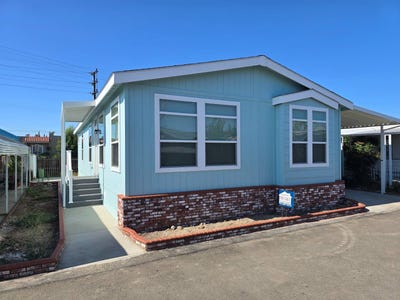 /international/us/8801-eton-ave-canoga-park-ca-110101171070/