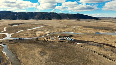/international/us/2049-government-dam-road-soda-springs-id-110106310992/