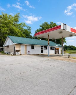 /international/us/509-hwy-19-red-bay-al-110108566958/