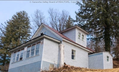 /international/us/86-water-street-clarksburg-wv-110105918884/