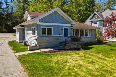 /international/us/133-w-maple-st-sturgeon-bay-wi-110108201977/