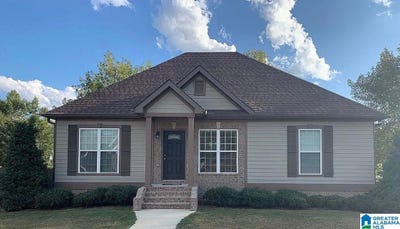/international/us/1100-adams-street-thorsby-al-110120411945/