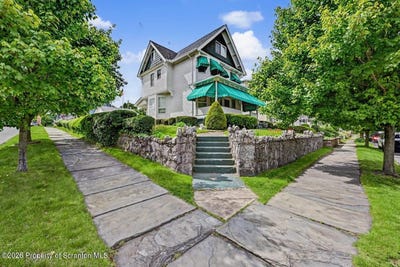 /international/us/201-crown-avenue-scranton-pa-110108852622/