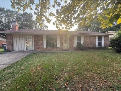 /international/us/1304-s-ithaca-ave-russellville-ar-110101437732/