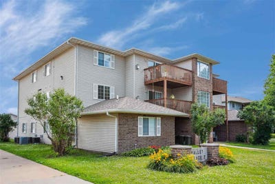 /international/us/613-kimberlite-st-tiffin-ia-110100803006/