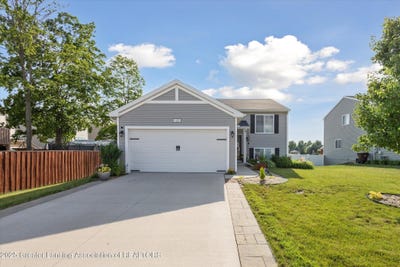 /international/us/1123-chesham-lane-grand-ledge-mi-110099490474/