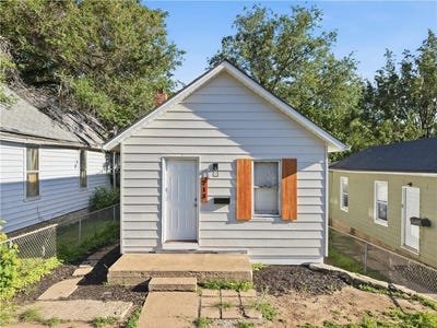 /international/us/713-dakota-street-leavenworth-ks-110107850381/