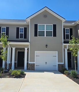 /international/us/887-quaint-parish-circle-graniteville-sc-110100566139/