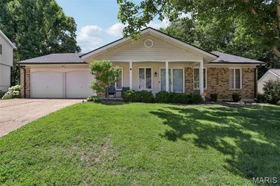 /international/us/987-century-oaks-drive-manchester-mn-110108858919/