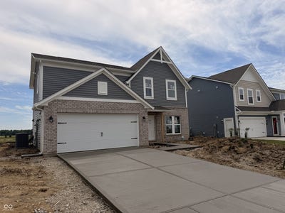 /international/us/783-oakleaf-trail-greenfield-in-110106339593/