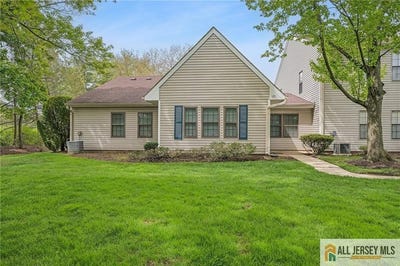 /international/us/171-wycoff-way-east-brunswick-nj-110107684945/