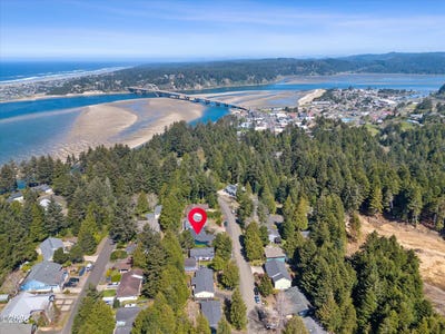 /international/us/830-sw-dolores-drive-waldport-or-110107277082/