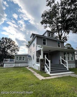/international/us/145-prospect-street-east-stroudsburg-pa-110107535149/