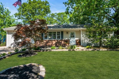 /international/us/424-cornell-drive-brick-nj-110108377800/