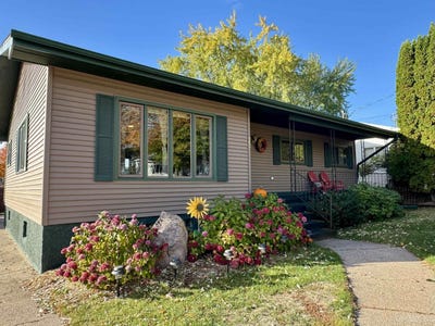 /international/us/329-mesnard-street-marquette-mi-110120672867/