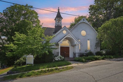 /international/us/39-high-st-merrimac-ma-110106496222/