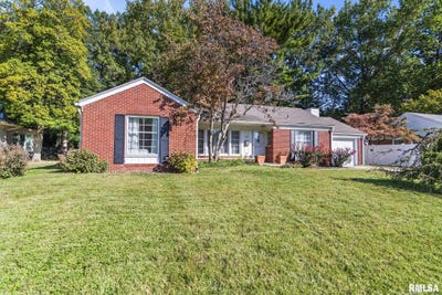 /international/us/2009-greenbriar-road-springfield-il-110120725391/