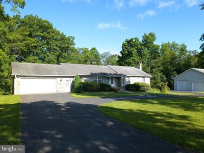 /international/us/380-belmont-road-gettysburg-pa-110099645920/