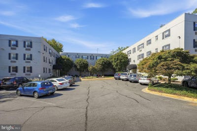 /international/us/2030-n-vermont-street-arlington-va-110120104624/