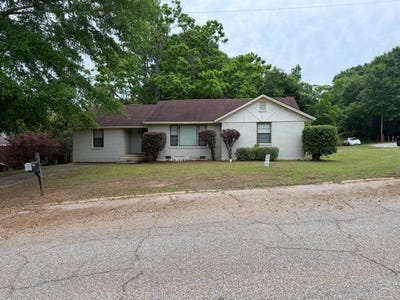 /international/us/142-boutwell-street-greenville-al-110107961843/