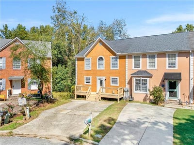 /international/us/3845-meadow-green-court-peachtree-corners-ga-110120459067/