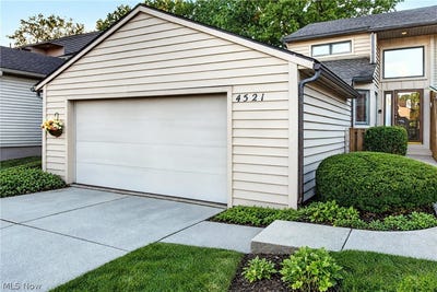 /international/us/4521-oakhill-boulevard-lorain-oh-110120465780/