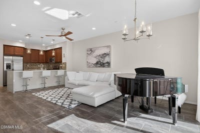 /international/us/449-pecana-street-camarillo-ca-110105274278/