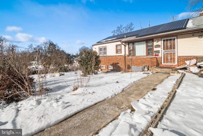 /international/us/4904-56th-place-hyattsville-md-110106344111/