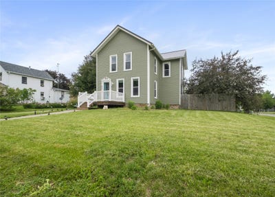 /international/us/804-summer-street-grinnell-ia-110108295165/