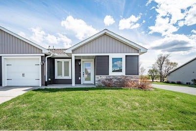 /international/us/300-cedar-street-baldwin-wi-110107826682/