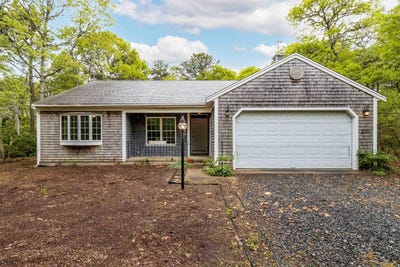 /international/us/210-pine-bluff-road-brewster-ma-110108191179/
