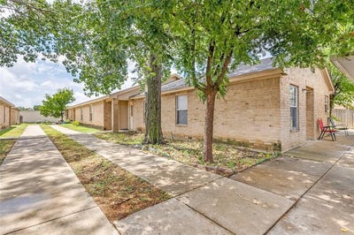 /international/us/125-cambridge-drive-saginaw-tx-110100975844/